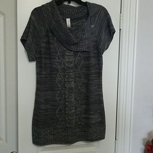 Gray sweater XL 15-17